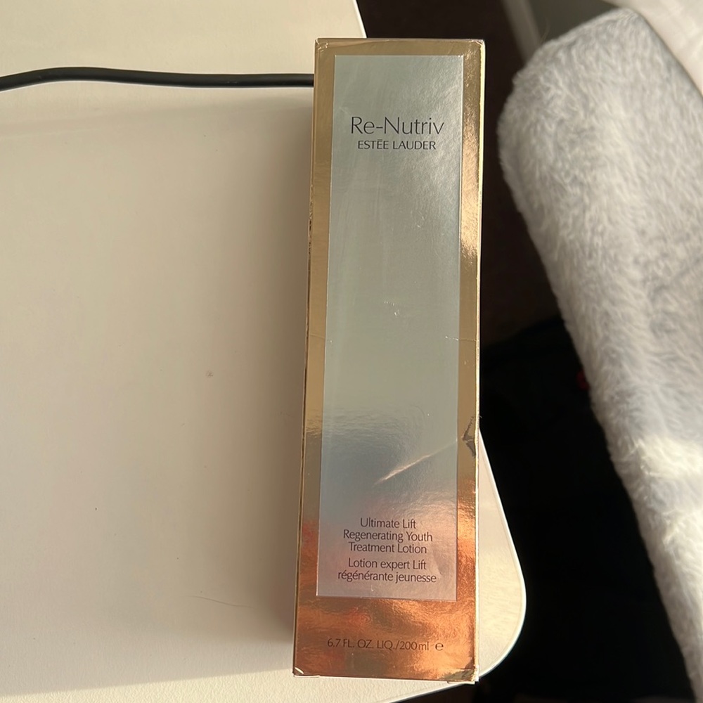 Estée Lauder Re-Nutriv Ultimate Lift Lotion